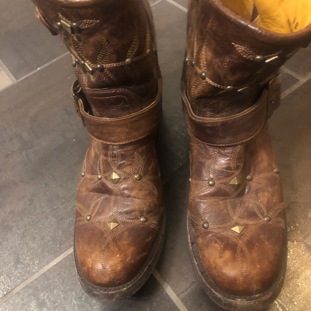 Old Gringo boots size 9